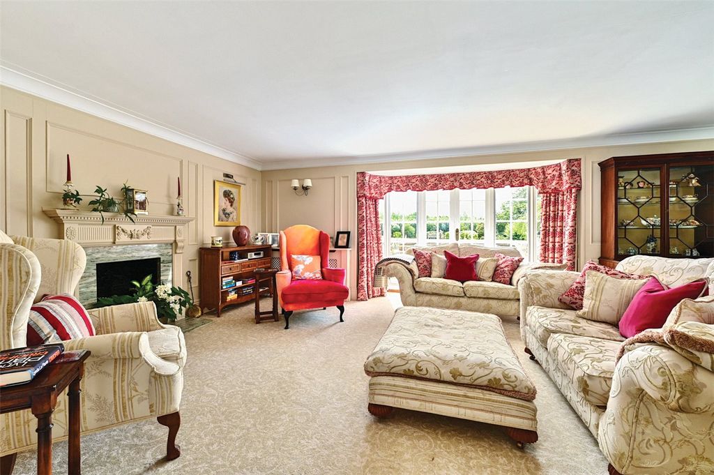 Additional image 11 of 6 bed detached house for saleWhite Horse Lane, Finchampstead, Wokingham, Berkshire RG40