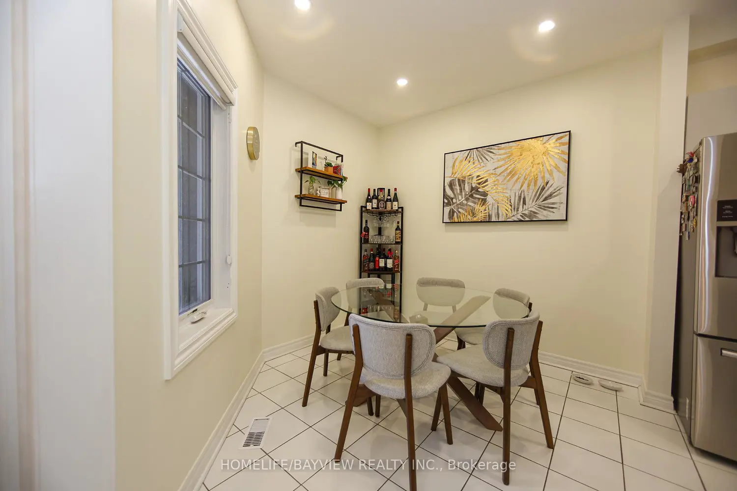 Additional image 9 of 2 Mary Gapper Crescent 24