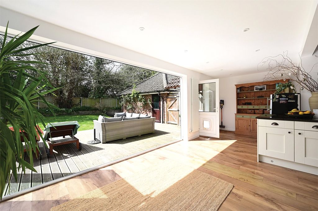 Additional image 2 of 4 bed detached house for saleHilfield, Yateley, Hampshire GU46