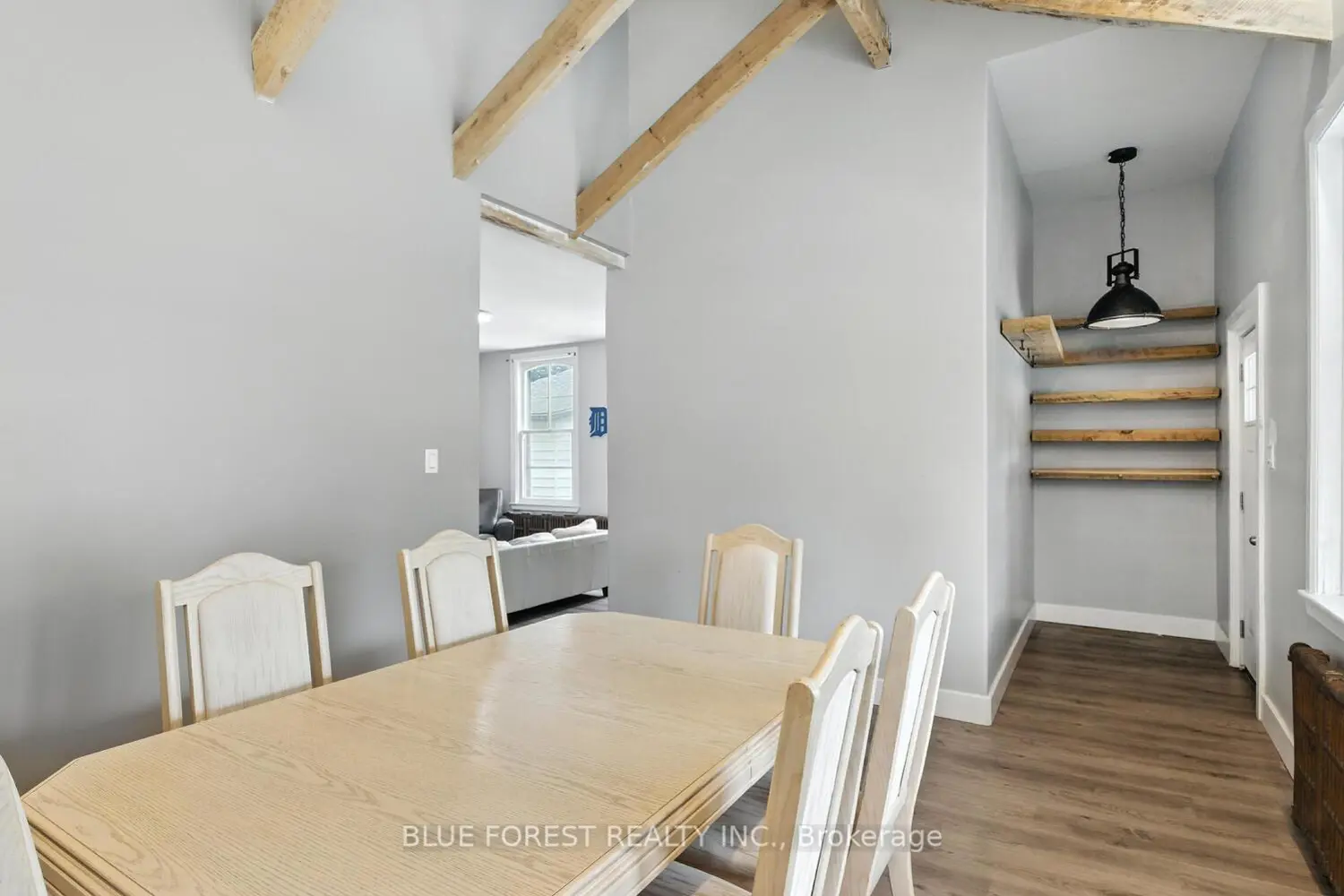 Additional image 3 of 358 Simcoe Street