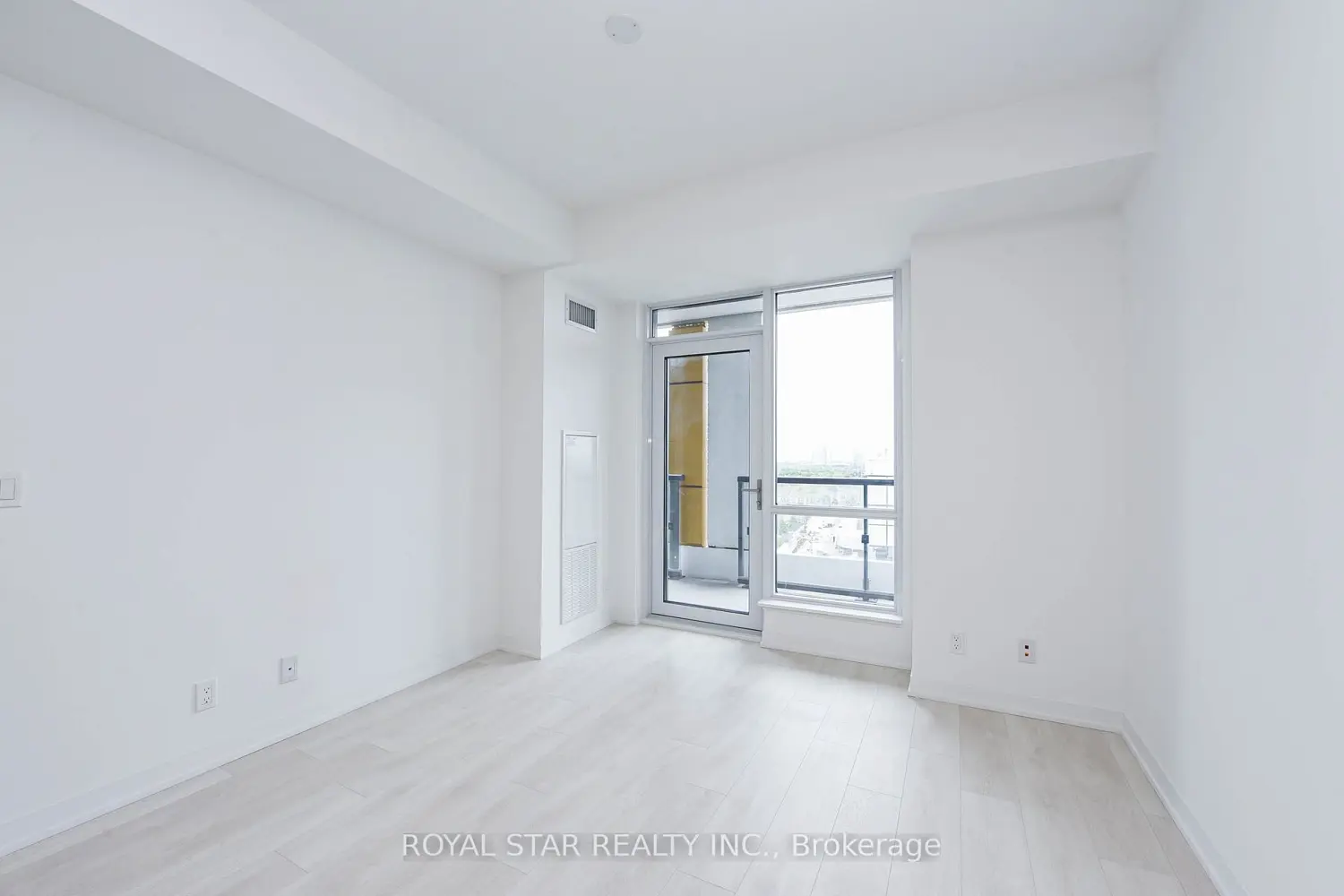 Additional image 5 of 7950 Bathurst Street 1502