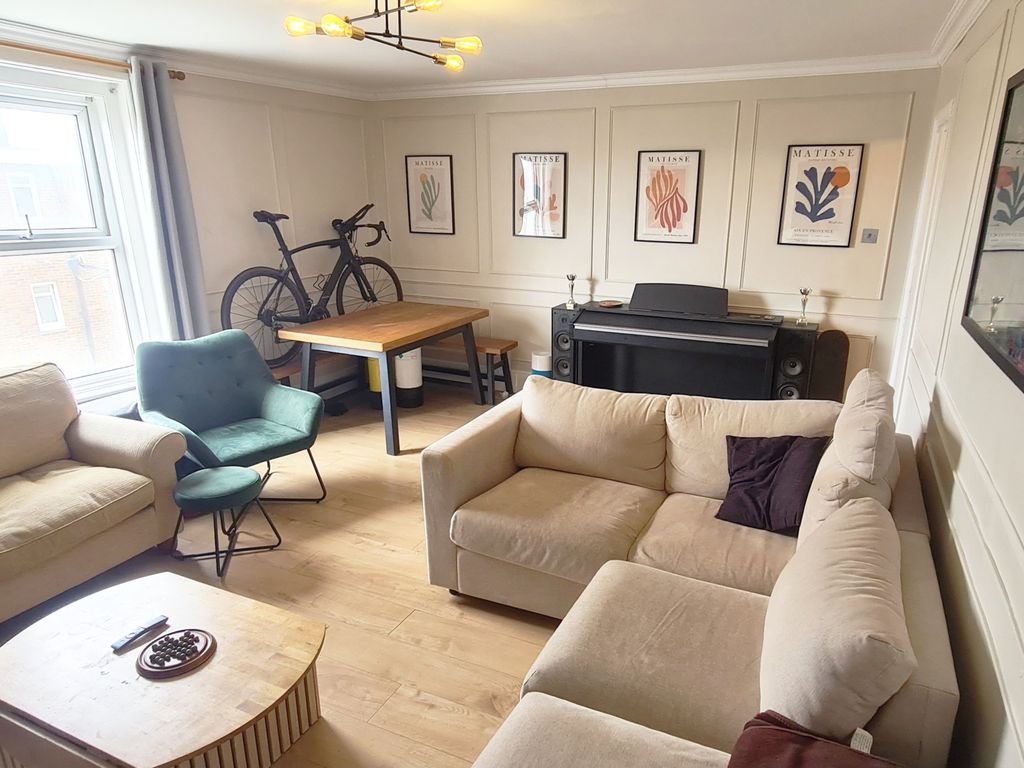 Additional image 2 of 1 bed flat for saleNelson Road, Southsea PO5