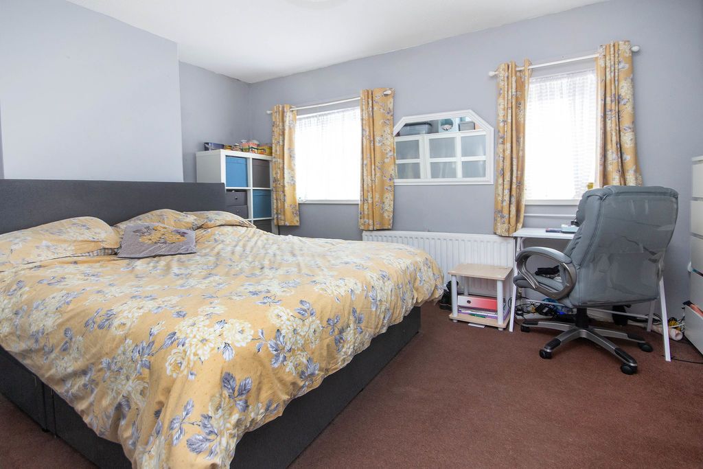 Additional image 7 of 3 bed terraced house for saleFirgrove Road, Freemantle SO15