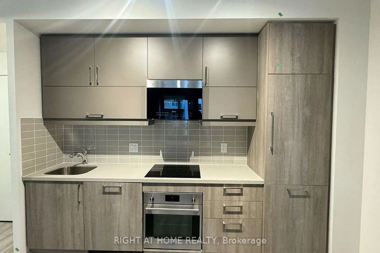 Additional image 5 of 8119 Birchmount Road 930