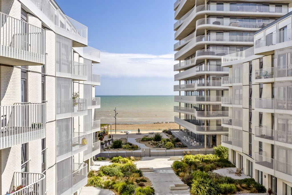 Additional image 19 of 2 bed flat for saleBrighton Road, Worthing BN11