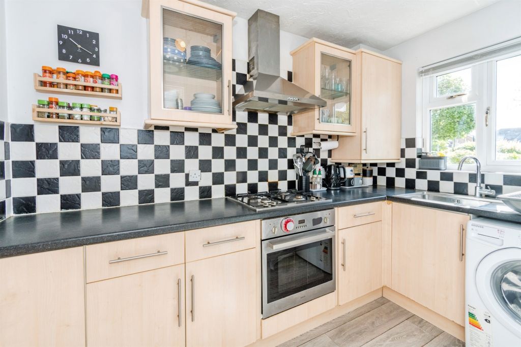 Additional image 2 of 2 bed terraced house for saleNorth East Road, Southampton SO19
