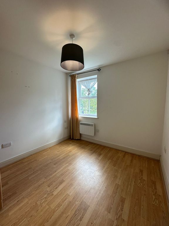 Additional image 12 of 2 bed flat for saleBeaumont Drive, Worcester Park KT4