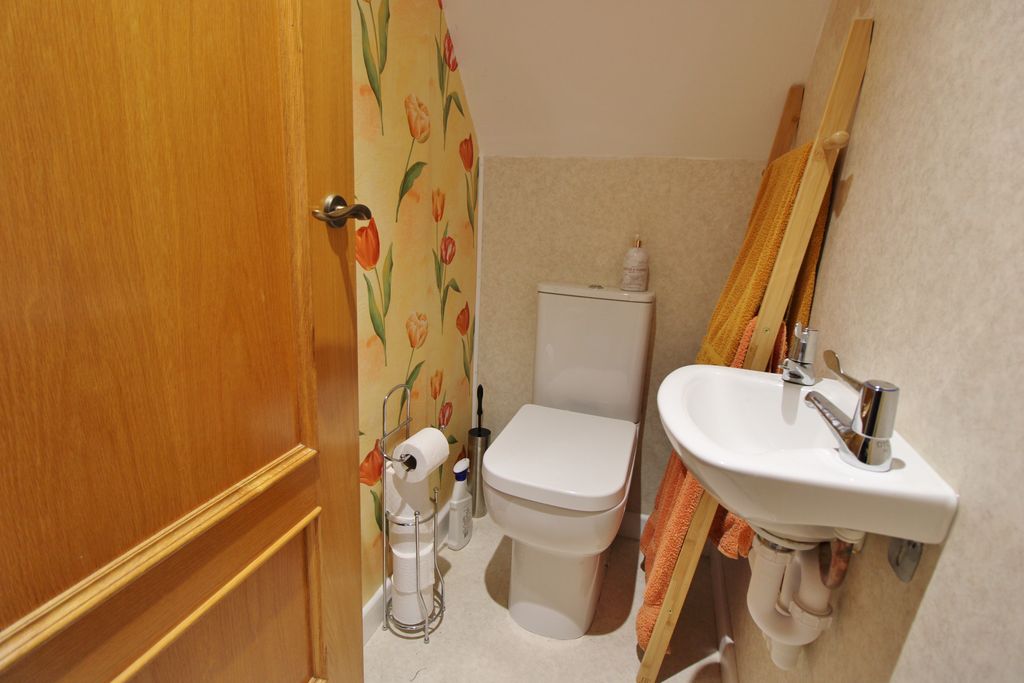 Additional image 14 of 4 bed semi-detached bungalow for saleSeaview Avenue, Portchester PO16