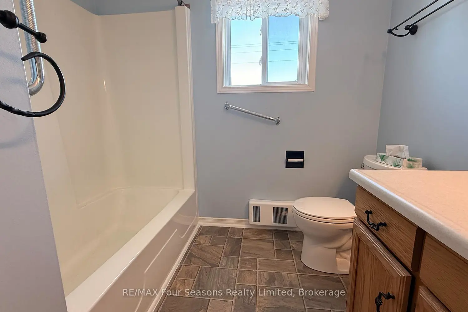 Additional image 11 of 317 Bricker Street