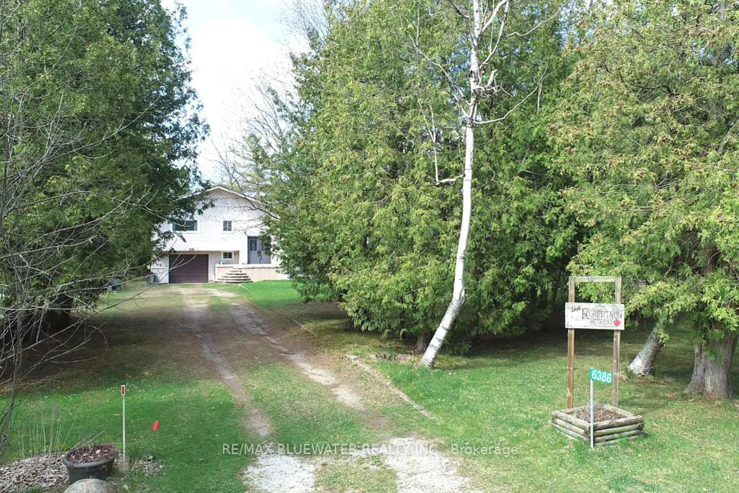 Additional image 2 of 6386 Victoria Avenue