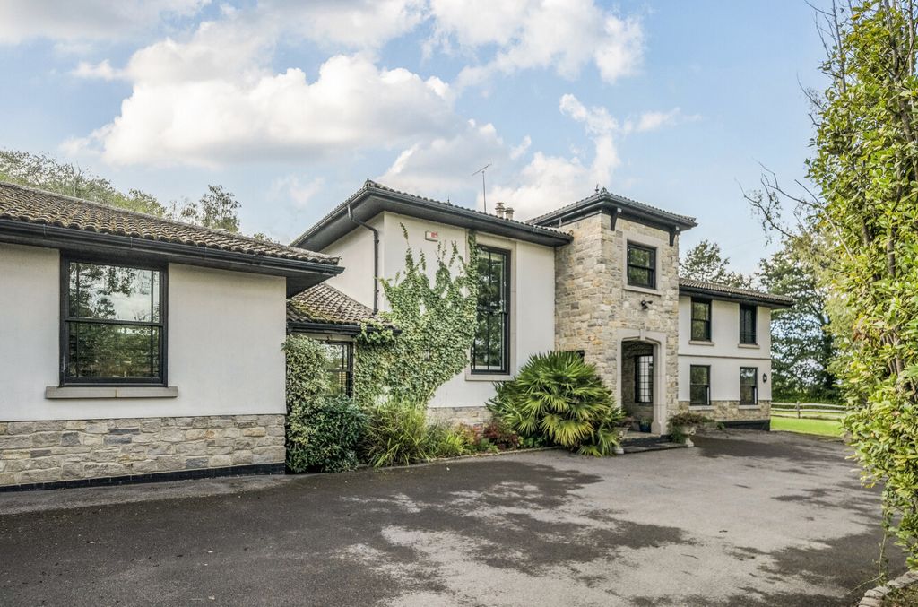 Additional image 23 of 6 bed detached house for saleJubilee Road, Finchampstead, Wokingham RG40