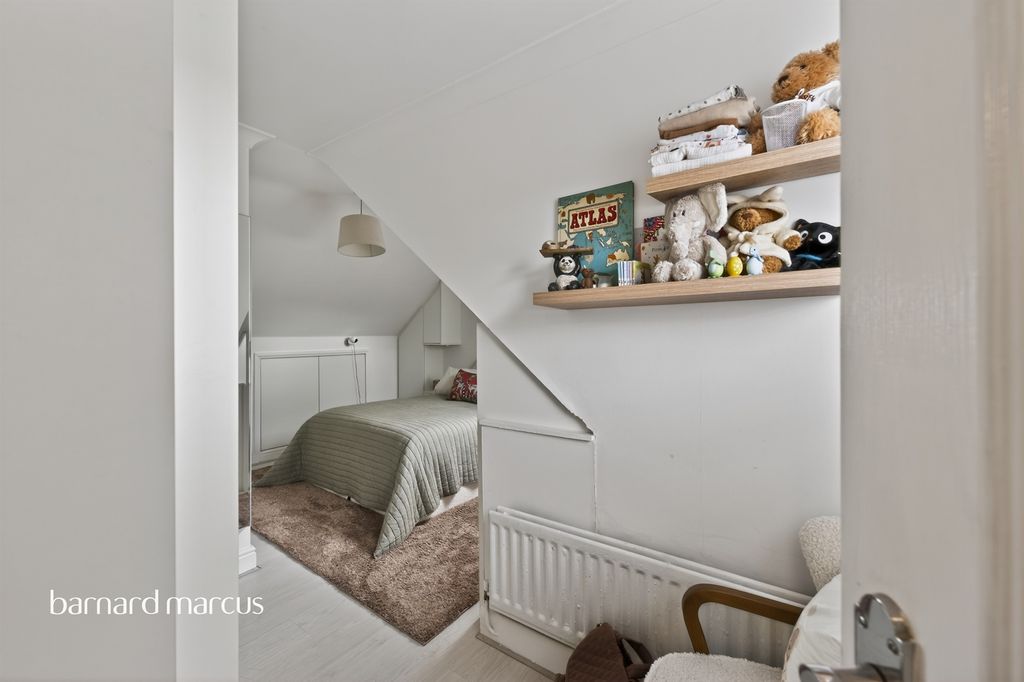 Additional image 10 of 2 bed maisonette for saleWashington Road, Worcester Park KT4