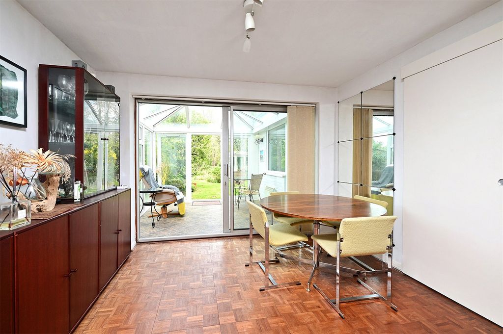 Additional image 10 of 4 bed semi-detached house for saleWeybridge Mead, Yateley, Hampshire GU46