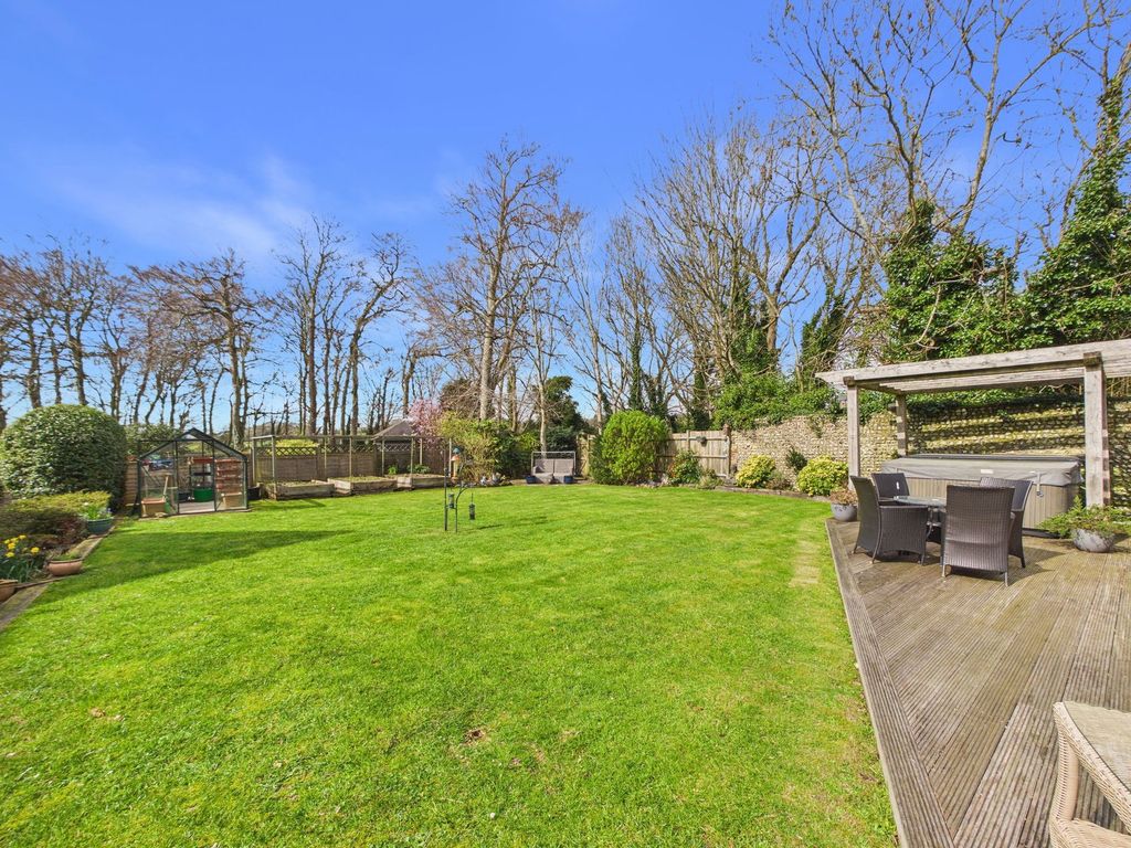 Additional image 2 of 5 bed detached house for saleFirst Avenue, Worthing, West Sussex BN14