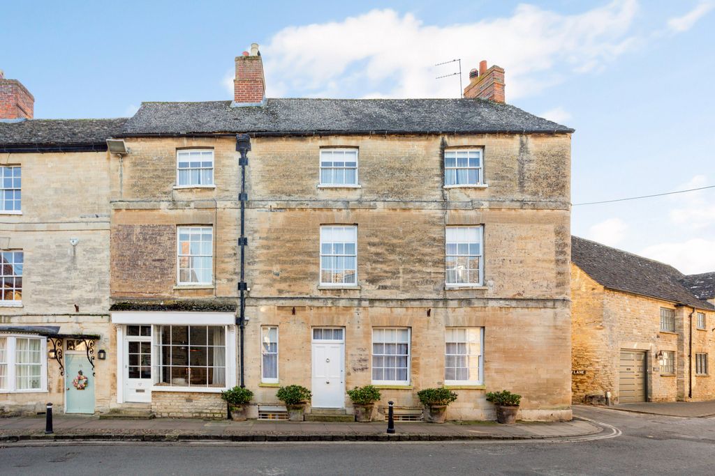 5 bed end terrace house for salePark Street, Woodstock, Oxfordshire OX20