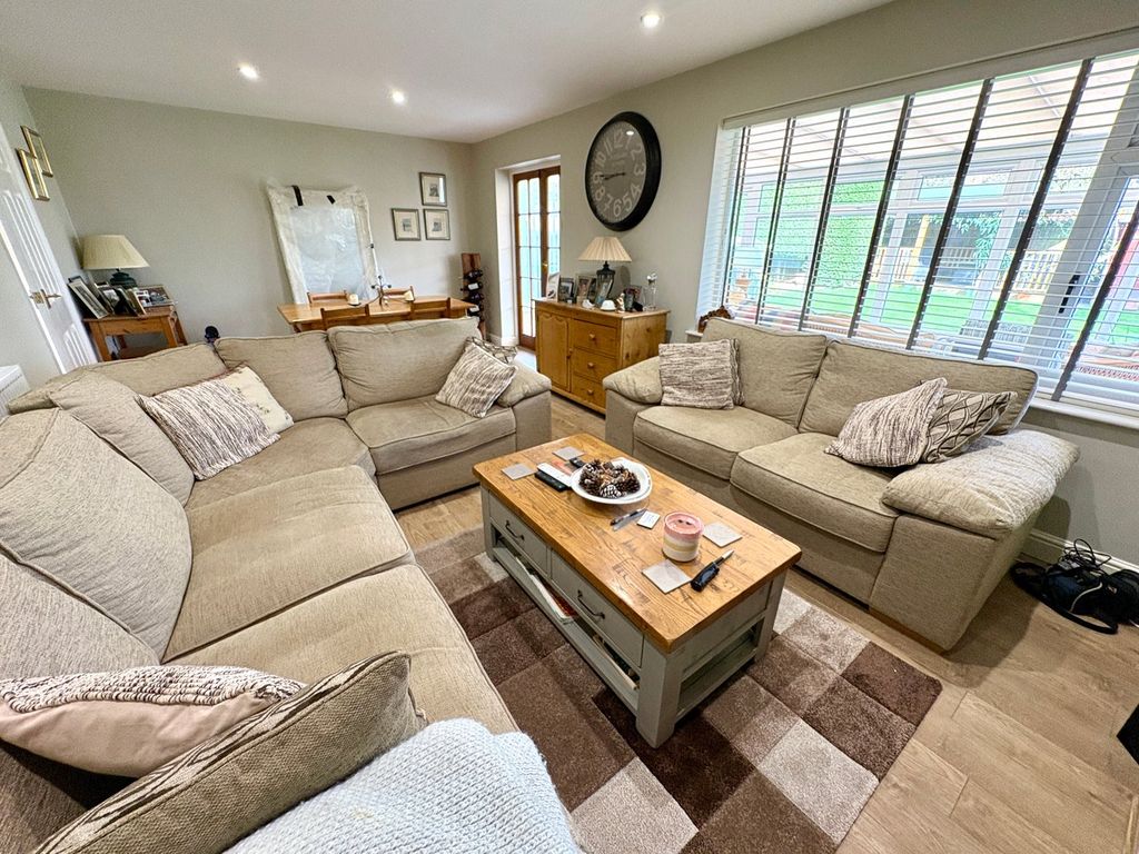 Additional image 2 of 4 bed detached house for saleMalling Avenue, Broughton Astley, Leicester LE9