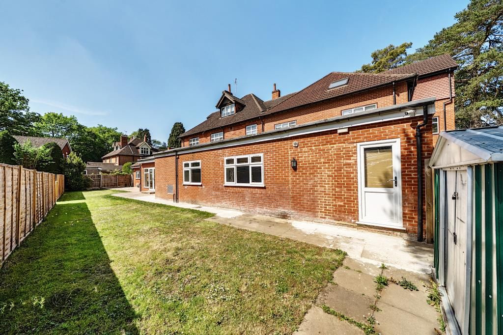 Additional image 20 of 20 bed detached house for salePembroke Road, Woking GU22
