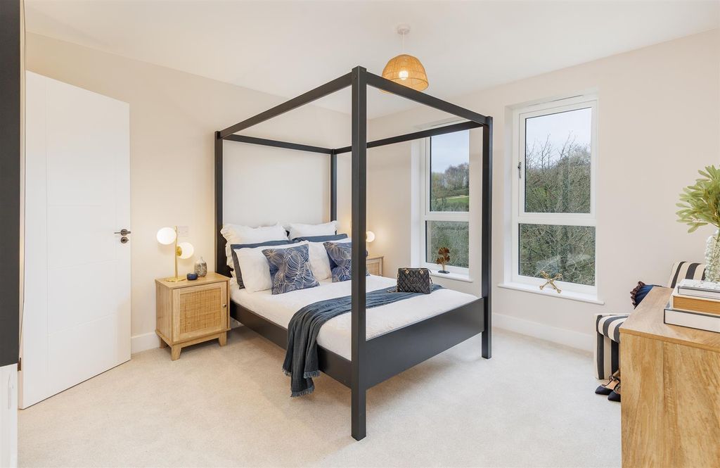 Additional image 15 of 5 bed detached house for saleGatcombe, Isle Of Wight PO30