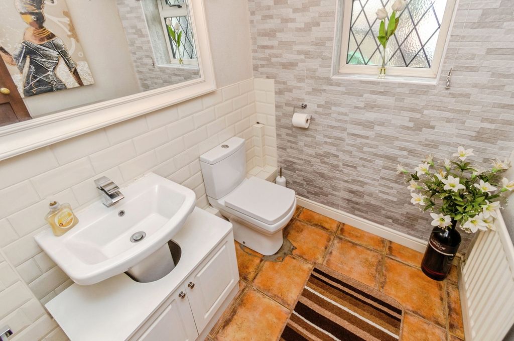 Additional image 10 of 3 bed cottage for saleChurch Road, Tettenhall Wood, Wolverhampton WV6
