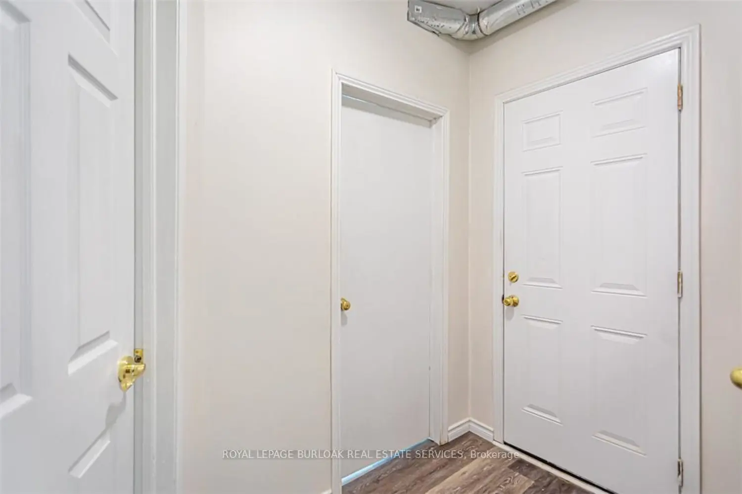 Additional image 2 of 2712 Upper James Street