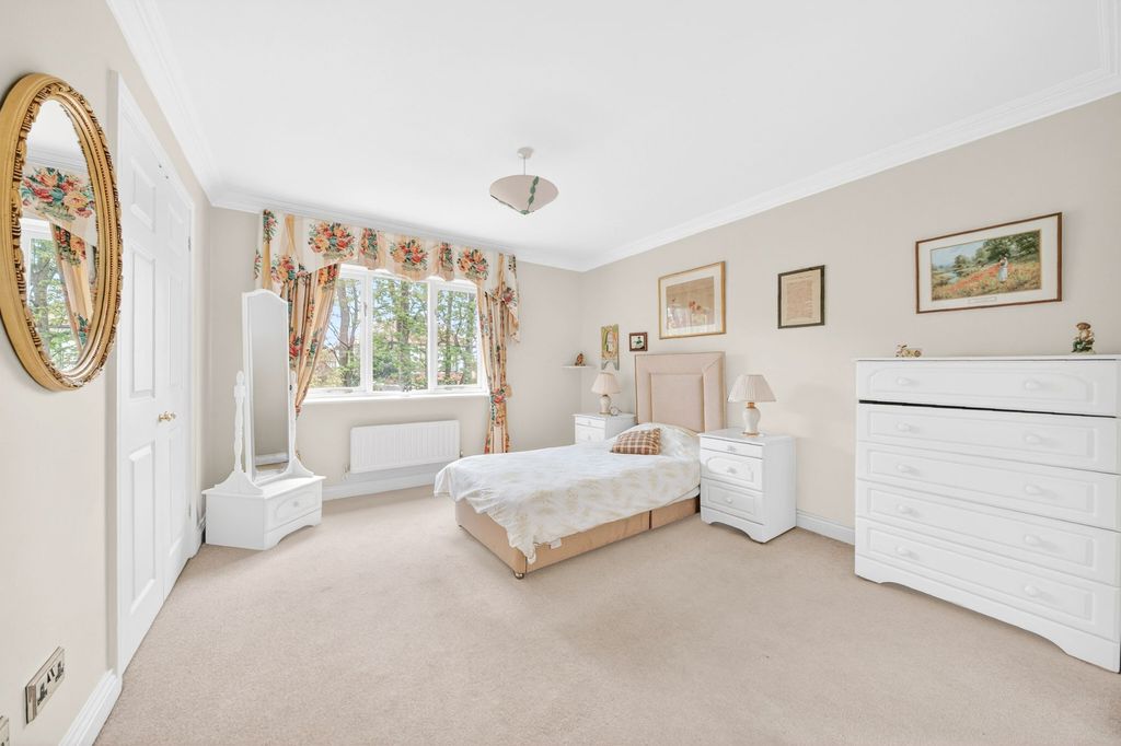 Additional image 18 of 5 bed detached house for saleCampion Gardens, Woodford Green IG8