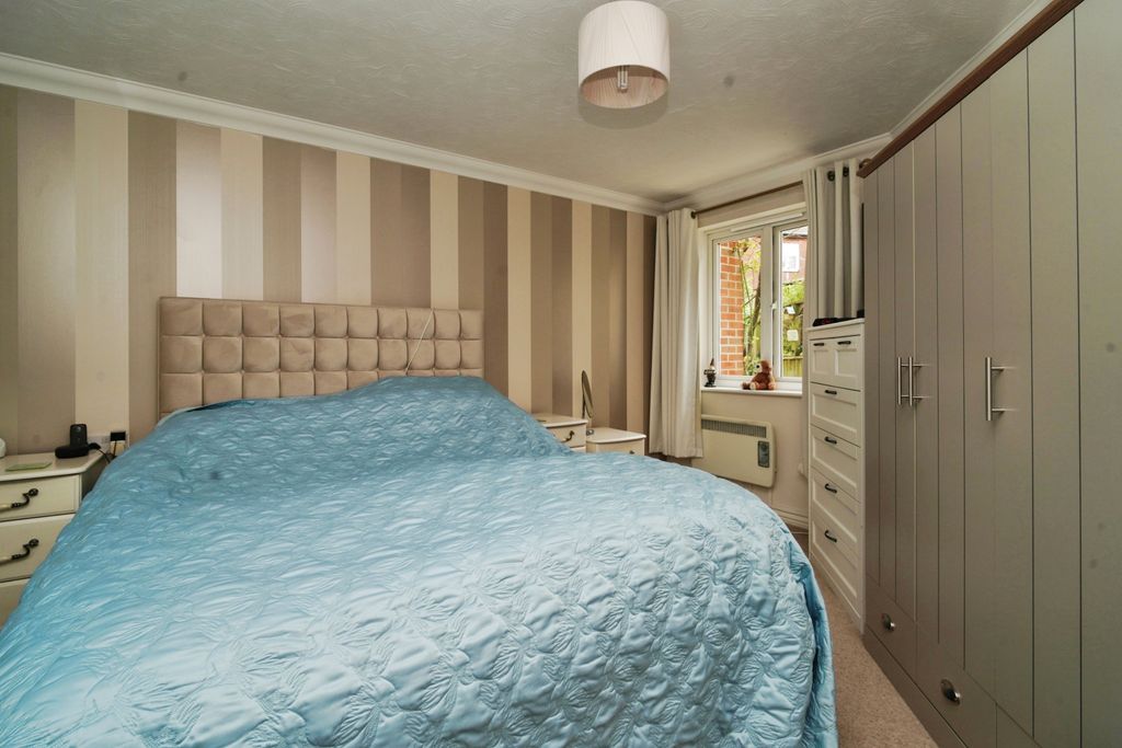 Additional image 11 of 1 bed flat for saleHighfield Lane, Southampton, Hampshire SO17