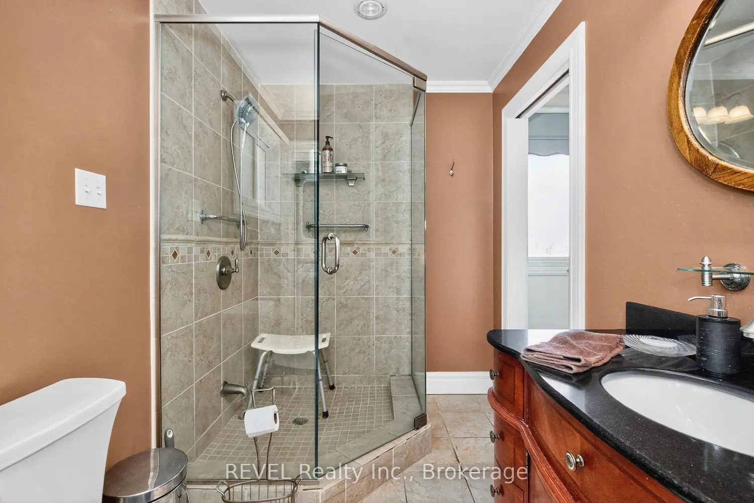 Additional image 3 of 635 William Street