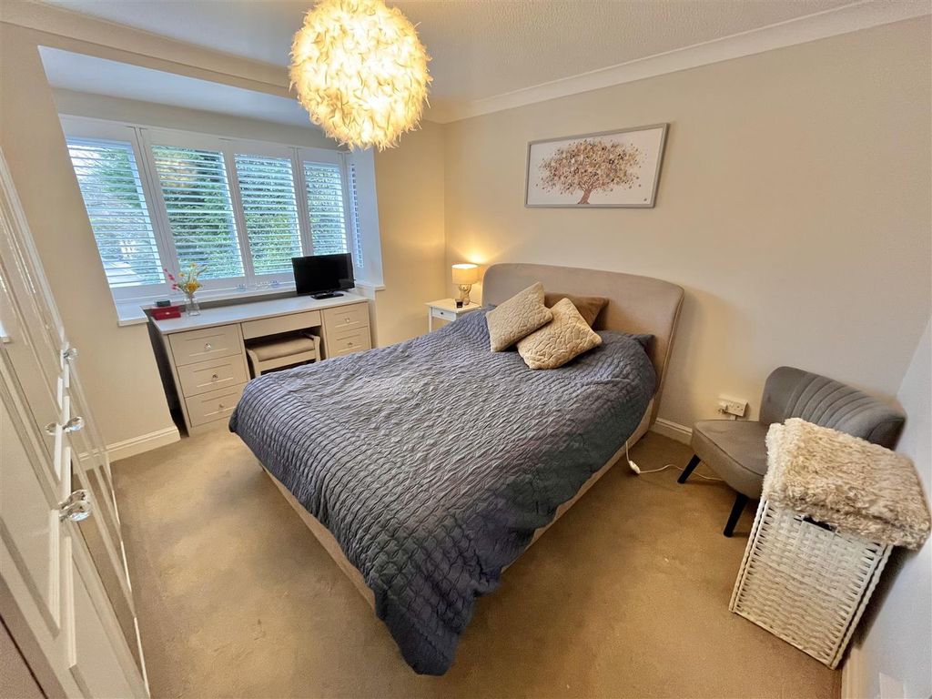 Additional image 5 of 2 bed flat for saleWoodacres Court, Wilmslow SK9