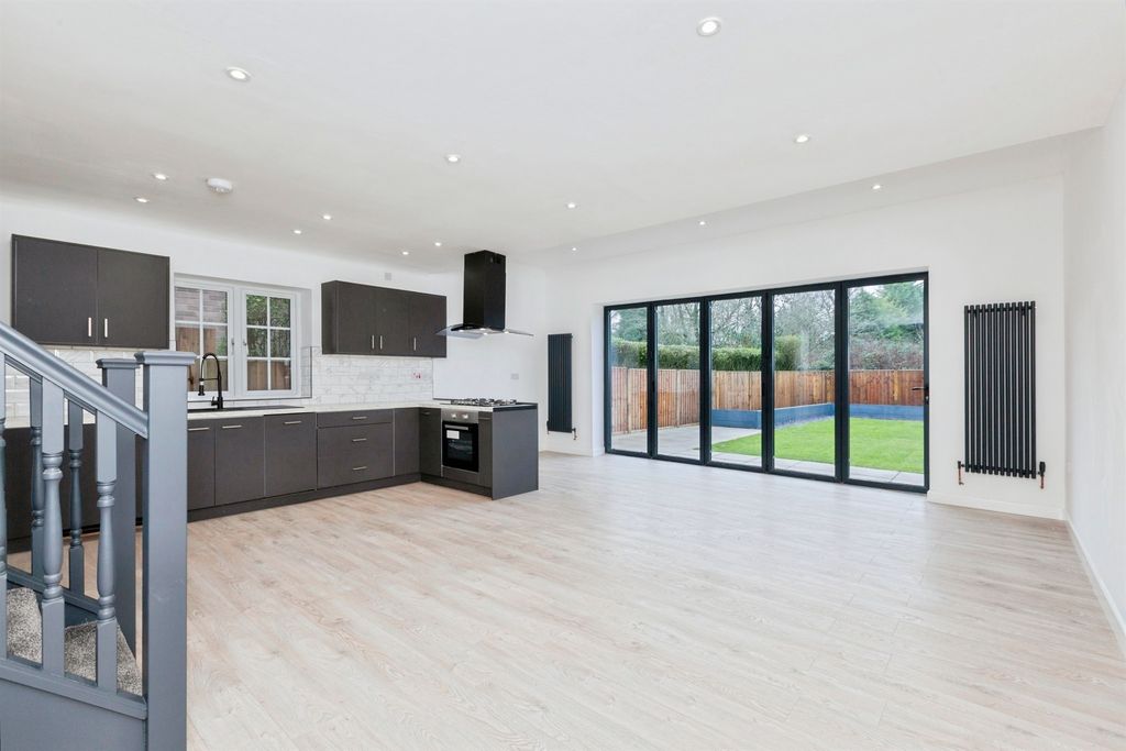Additional image 5 of 4 bed detached bungalow for saleIngarsby Close, Houghton-On-The-Hill, Leicester LE7