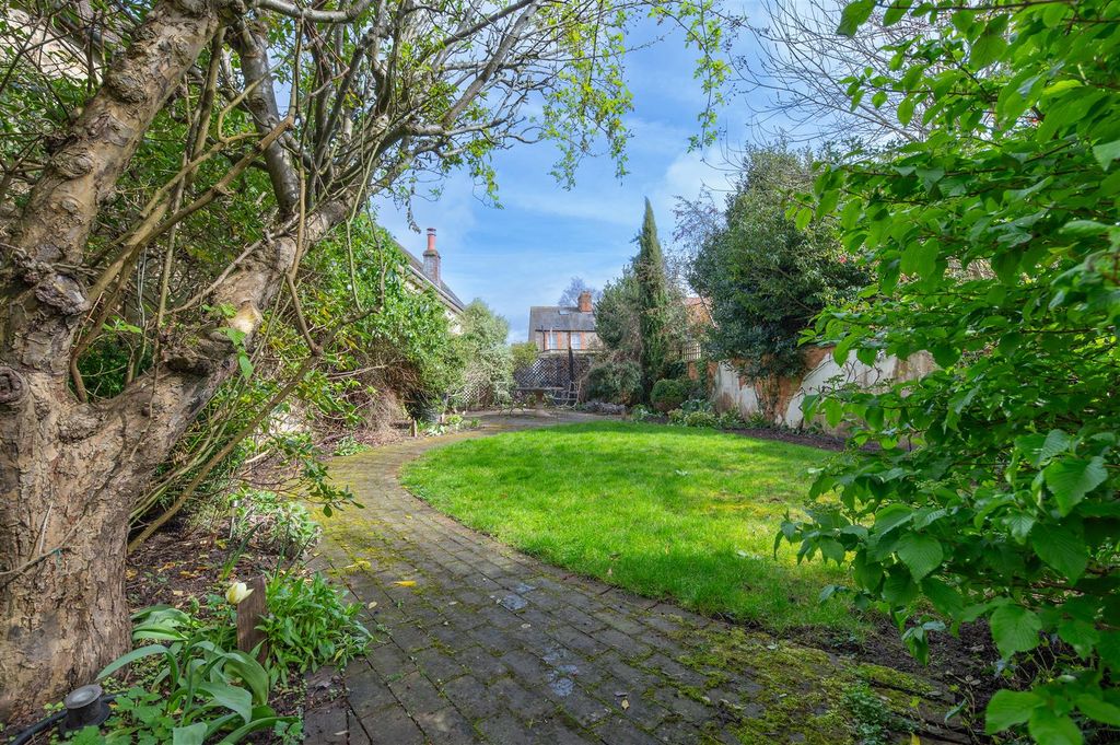 Additional image 15 of 5 bed property for saleOxford Street, Woodstock OX20