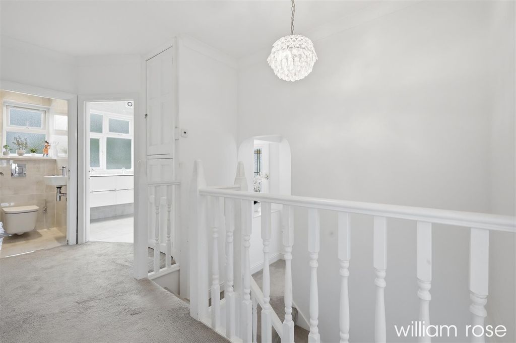 Additional image 18 of 4 bed detached house for salePrinces Avenue, Woodford Green IG8