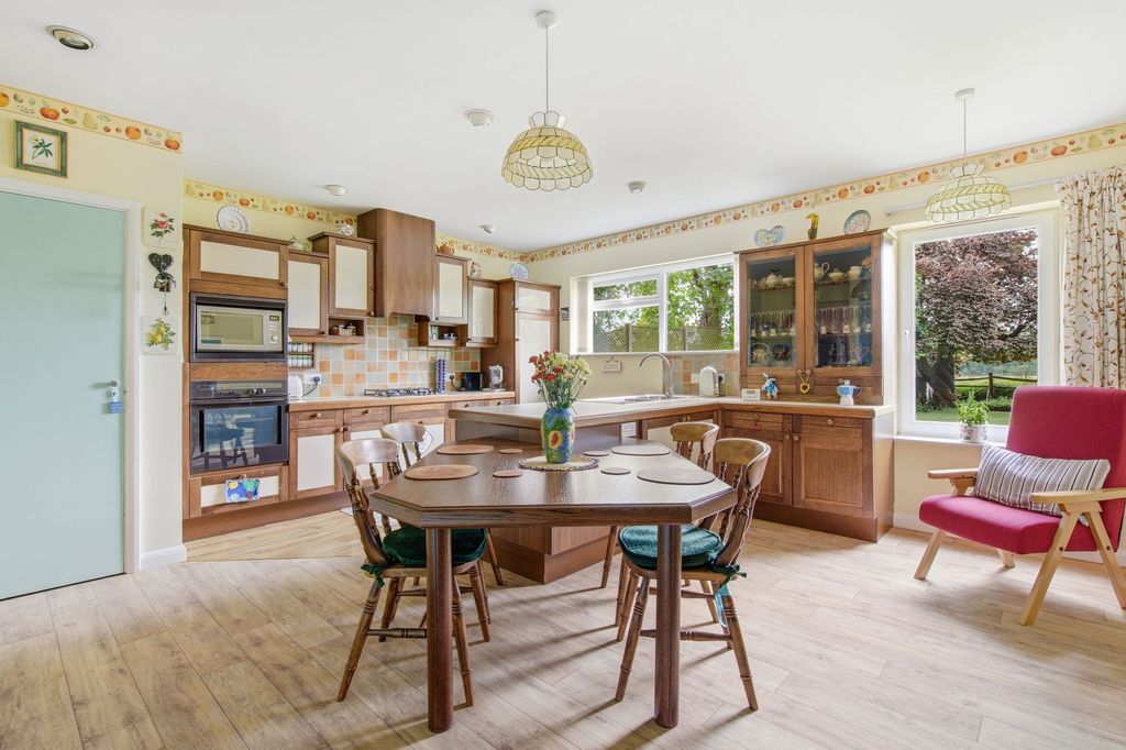 Additional image 2 of 5 bed detached house for saleWinkfield Road, Windsor SL4