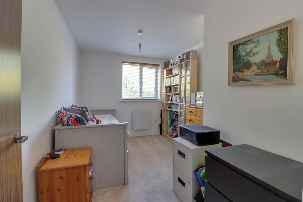 Additional image 9 of 2 bed flat for saleRamsden Court, Wickford SS12