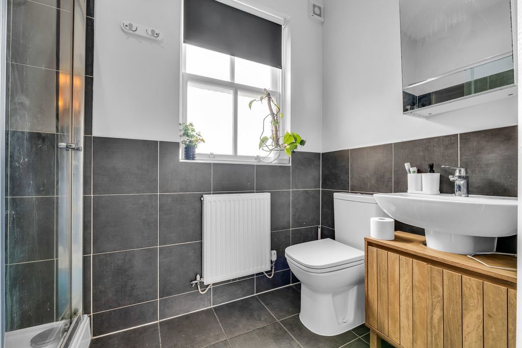 Additional image 16 of 5 bed semi-detached house for saleThe Maltings, Sileby, Loughborough LE12