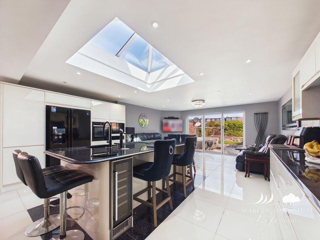 Additional image 7 of 3 bed semi-detached house for saleCentral Road, Drayton, Portsmouth PO6