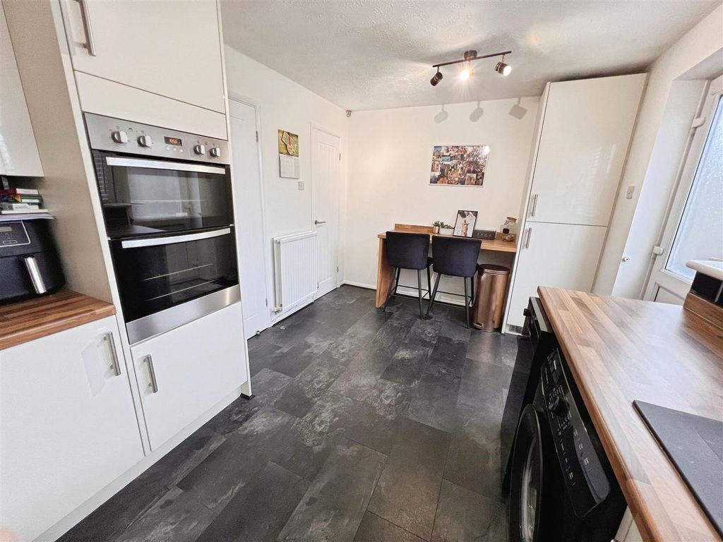 Additional image 3 of 3 bed semi-detached house for saleCannam Close, Whetstone, Leicester LE8