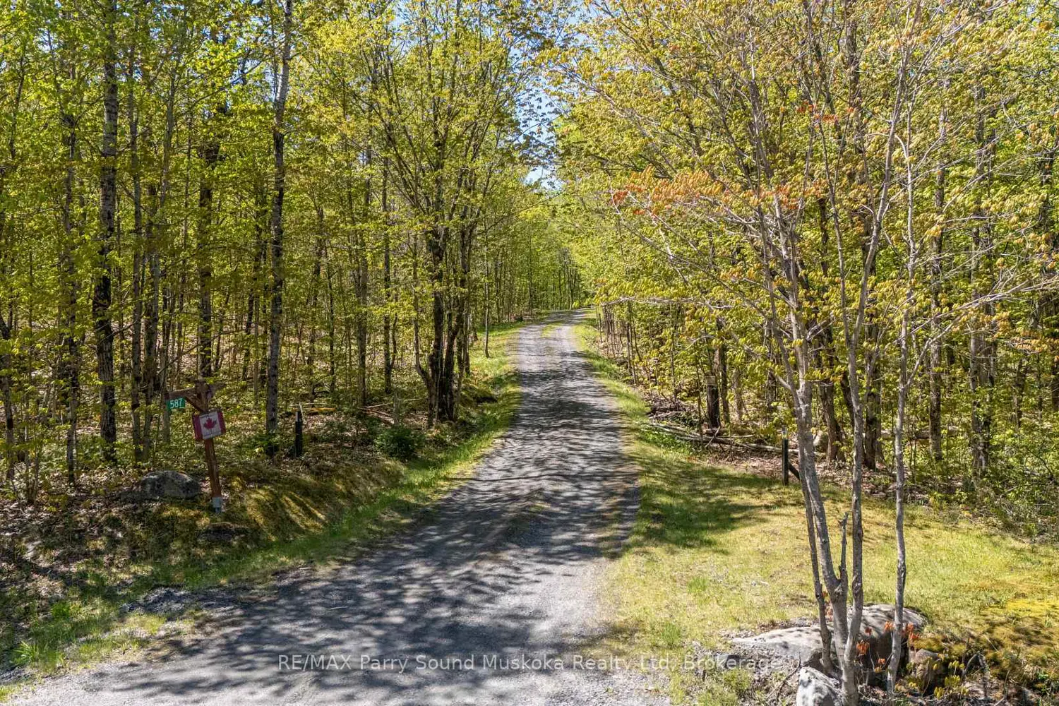 Additional image 17 of 587 Centre Road
