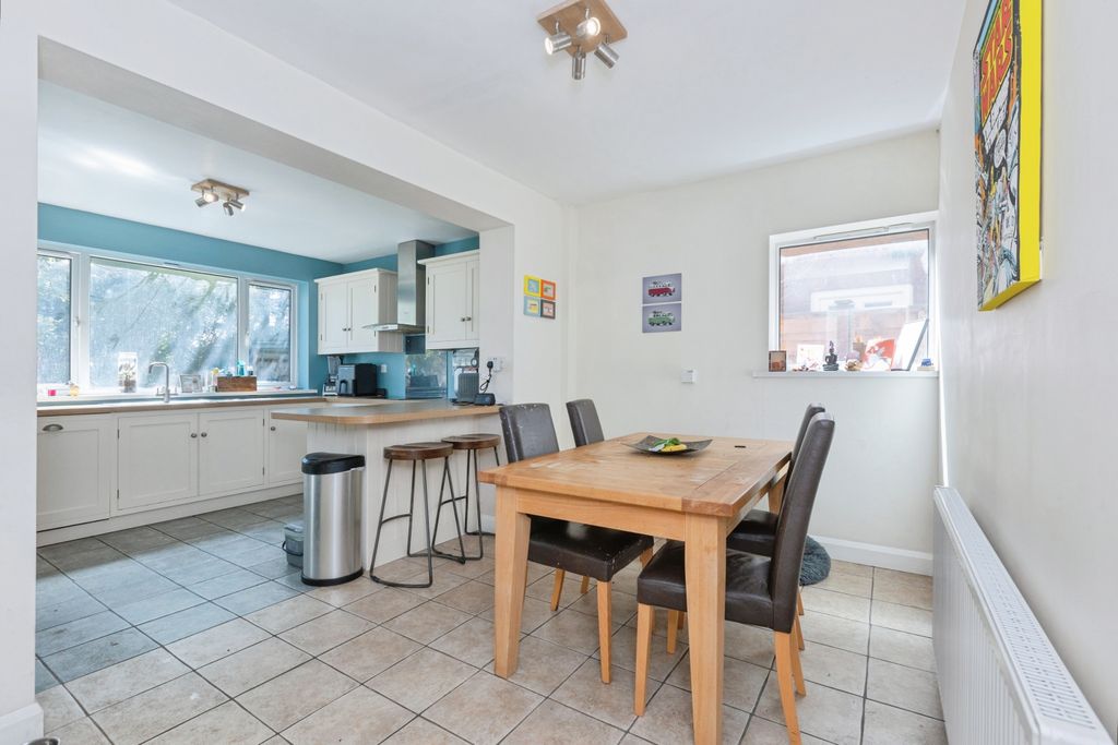 4 bed semi-detached house for saleFosse Close, Hinckley LE10