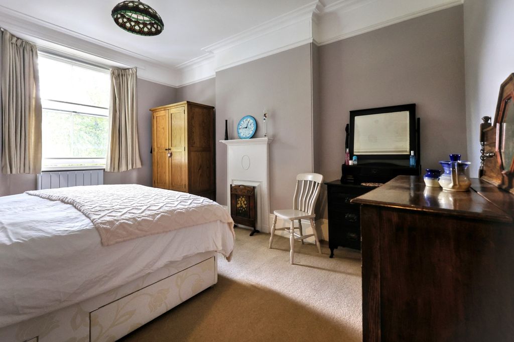 Additional image 23 of 4 bed terraced house for saleChurch Green, Witney OX28