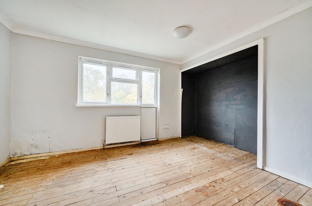 Additional image 15 of 3 bed maisonette for salePatten Ash Drive, Wokingham, Berkshire RG40