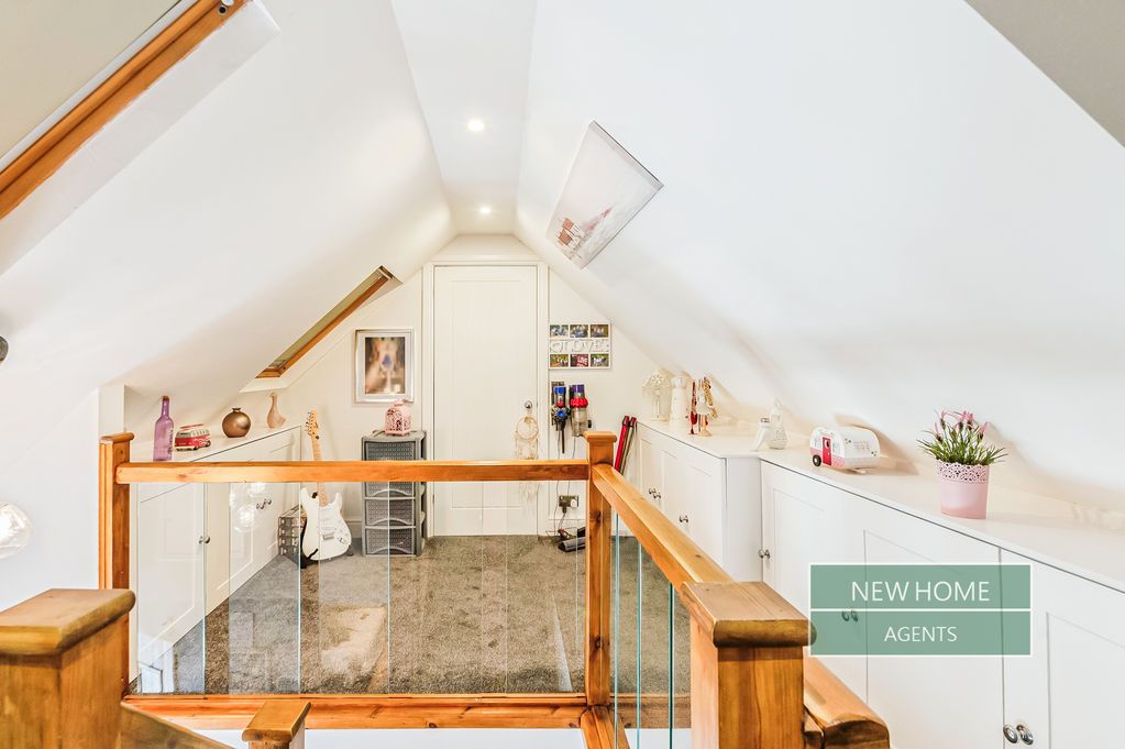 Additional image 10 of 4 bed detached bungalow for saleCanford Avenue, Wickford SS12