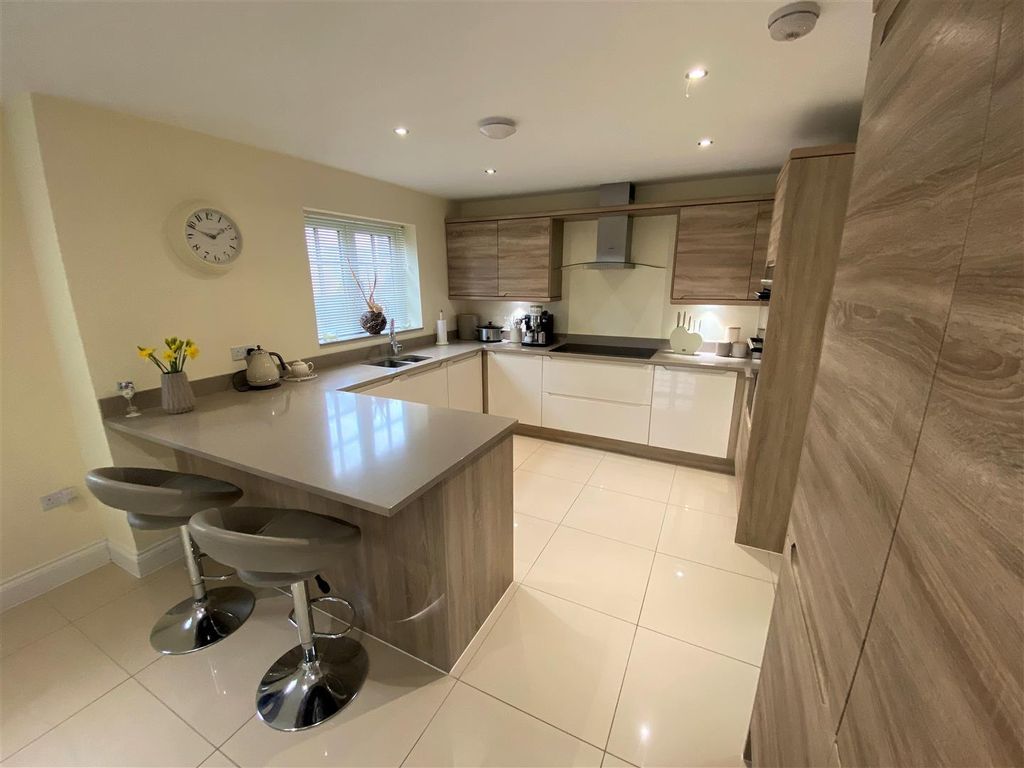 Additional image 8 of 6 bed detached house for saleBuckthorn Drive, Barrow Upon Soar, Loughborough LE12