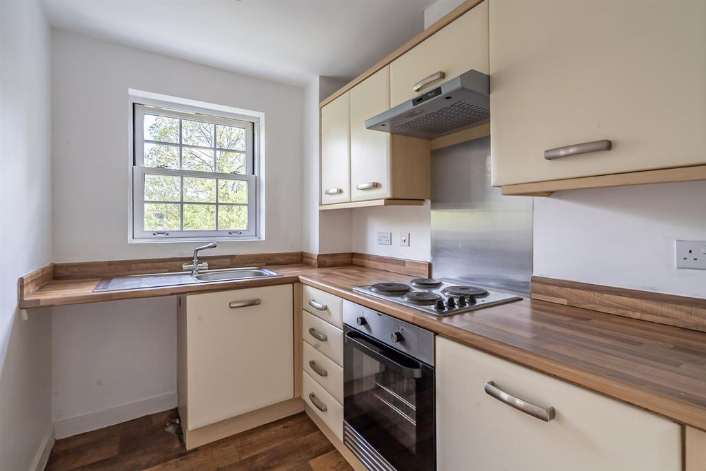 Additional image 10 of 2 bed flat for saleDennison Street, York YO31