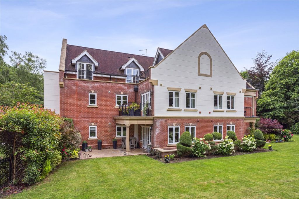 Additional image 9 of 3 bed flat for saleDevenish Road, Ascot, Berkshire SL5