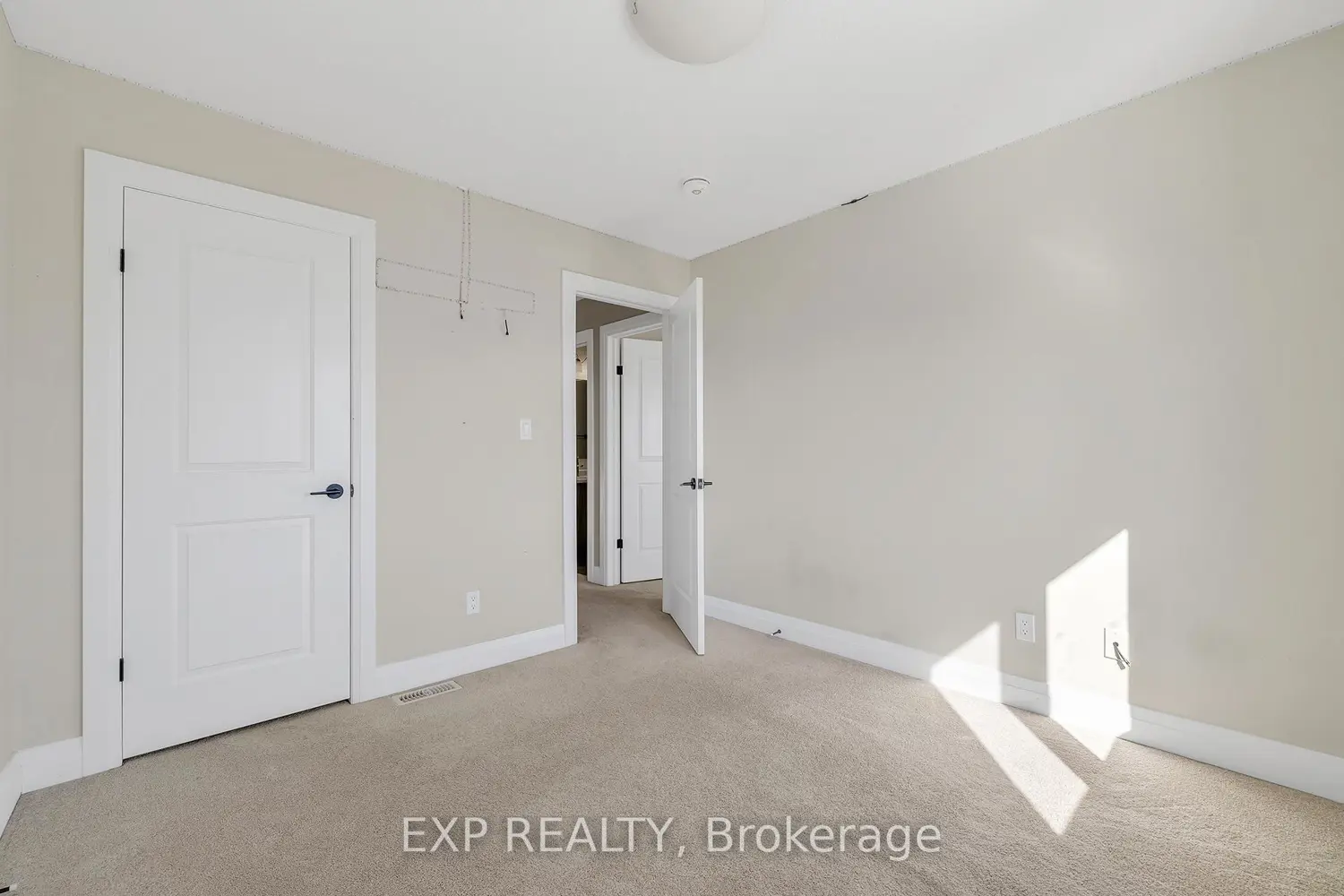 Additional image 15 of 47 Pondcliffe Drive