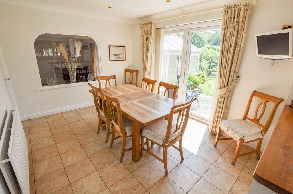 Additional image 6 of 3 bed detached house for saleLonnen Road, Wimborne BH21