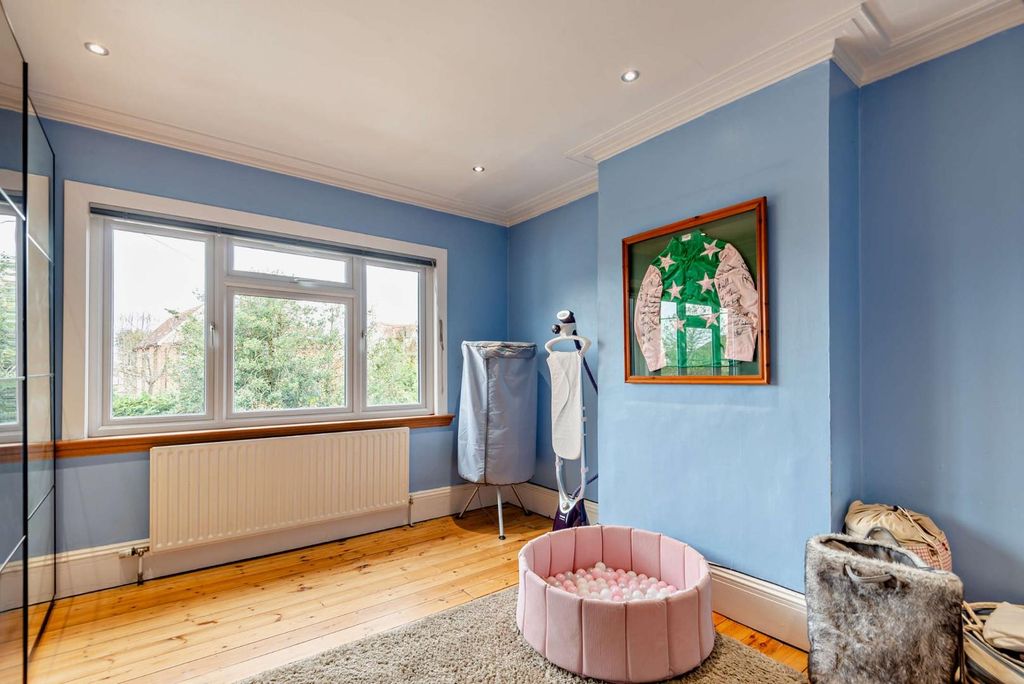 Additional image 19 of 7 bed semi-detached house for saleFordbridge Road, Ashford TW15