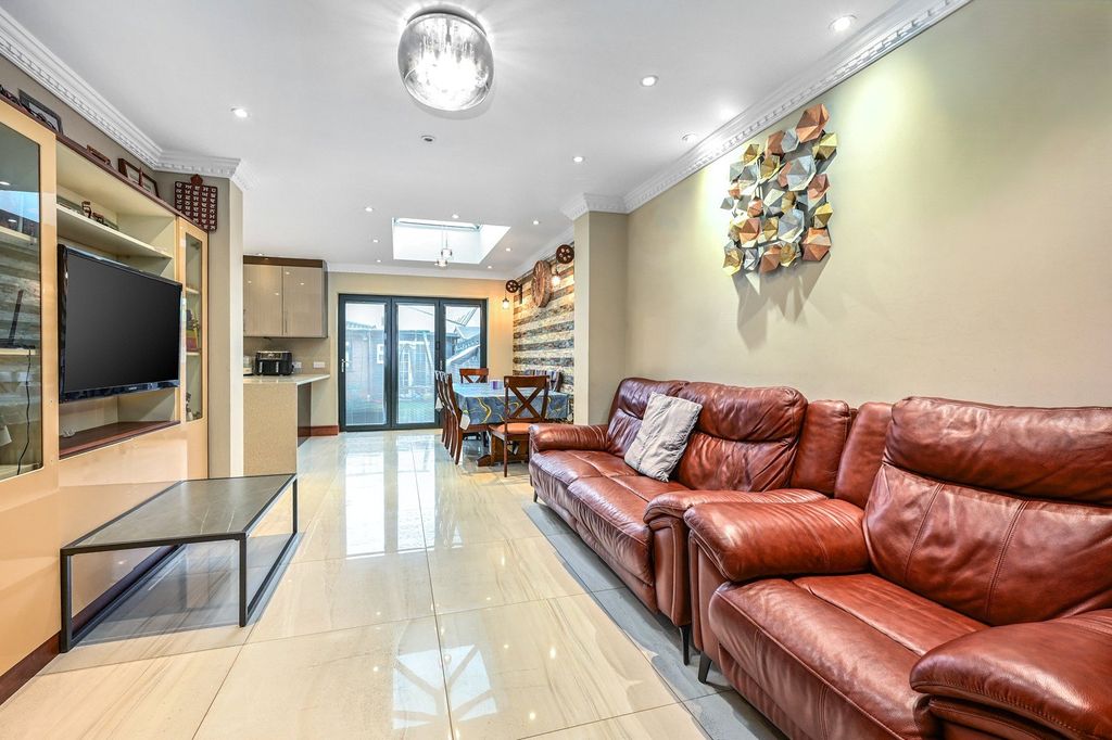 Additional image 7 of 6 bed semi-detached house for saleAshford, Surrey TW15
