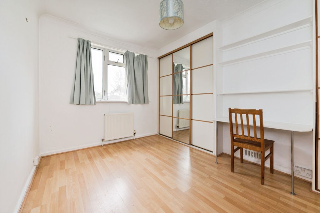 Additional image 8 of 4 bed semi-detached house for saleWoodcote Road, Southampton SO17