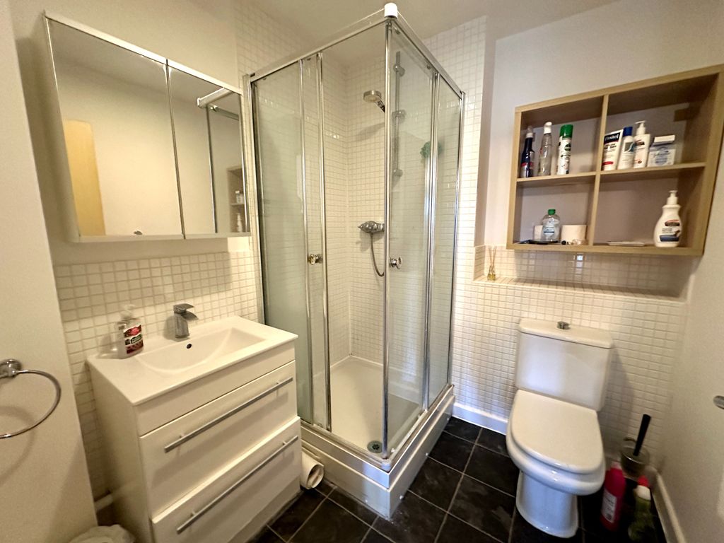Additional image 8 of 2 bed flat for saleCastlecroft Road, Castlecroft, Wolverhampton WV3
